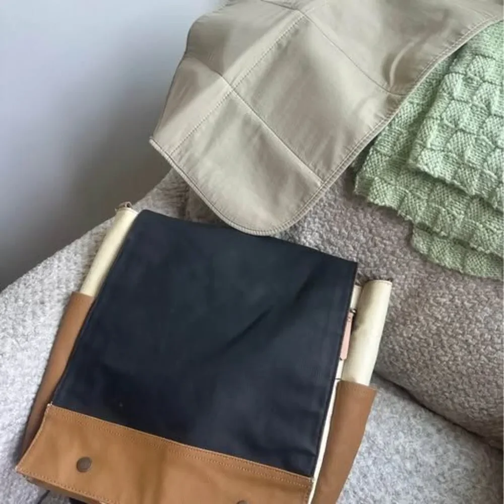 Petunia Pickle Bottom think used